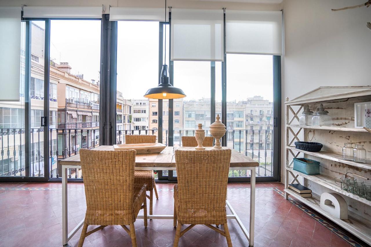 Friendly Rentals Gran Via Barcelona Bagian luar foto