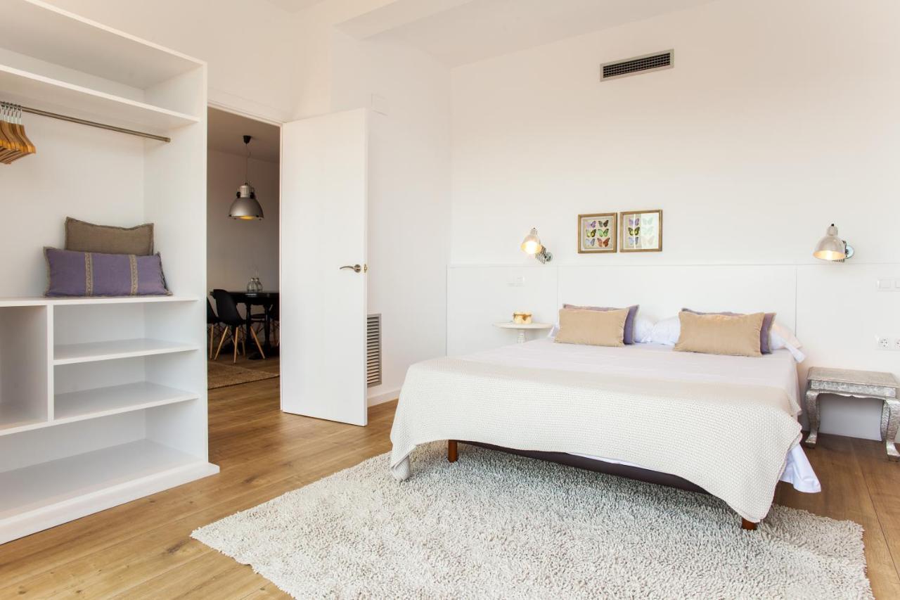 Friendly Rentals Gran Via Barcelona Bagian luar foto