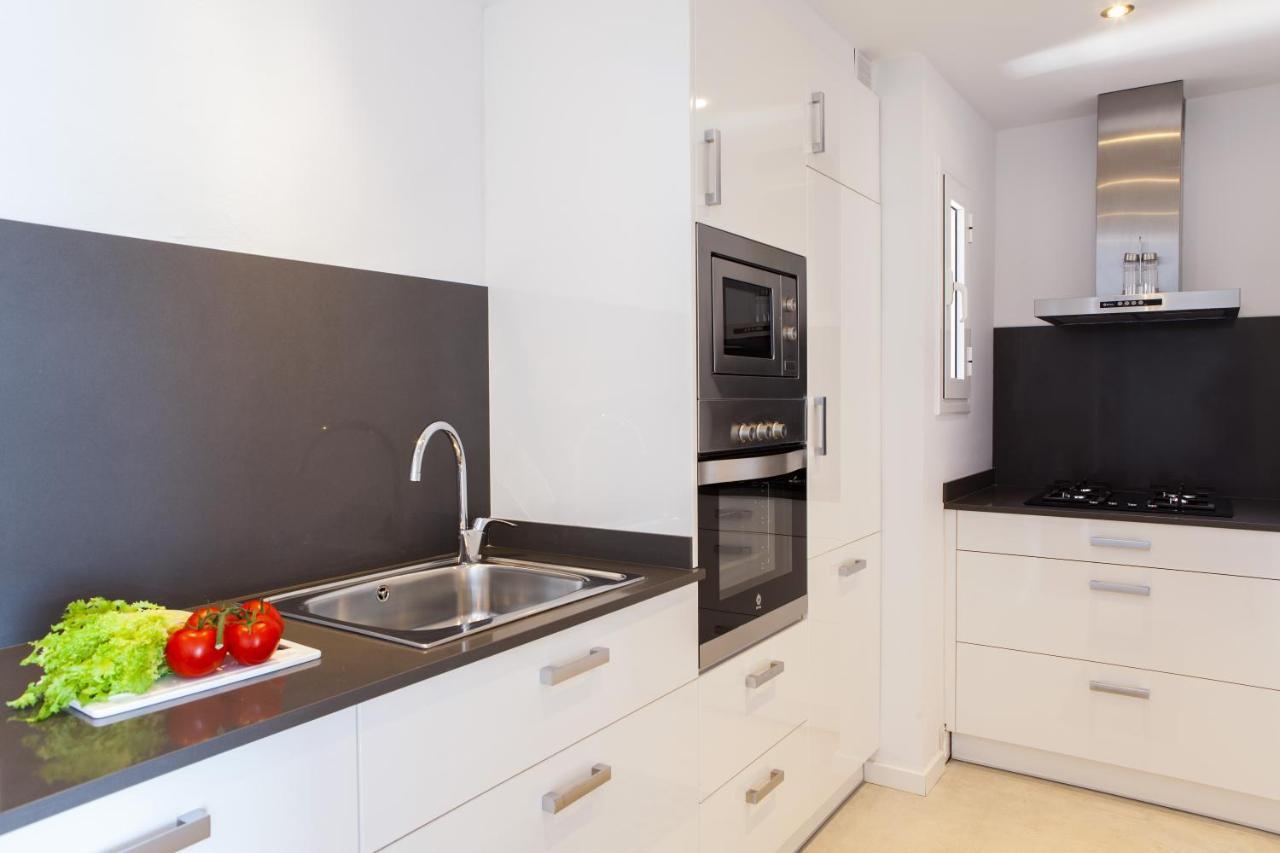 Friendly Rentals Gran Via Barcelona Bagian luar foto