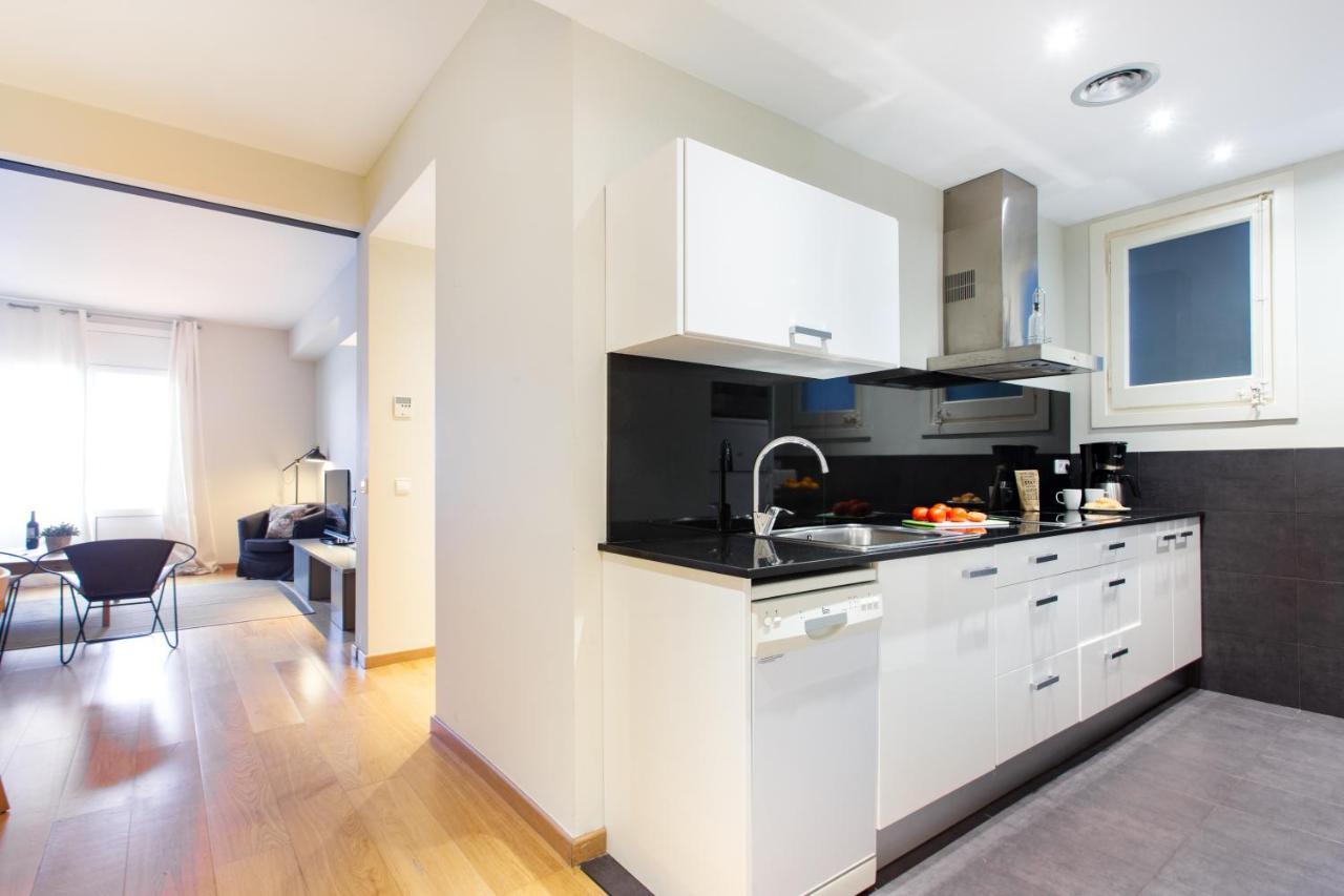 Friendly Rentals Gran Via Barcelona Bagian luar foto
