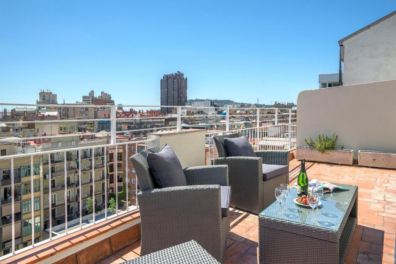 Friendly Rentals Gran Via Barcelona Bagian luar foto