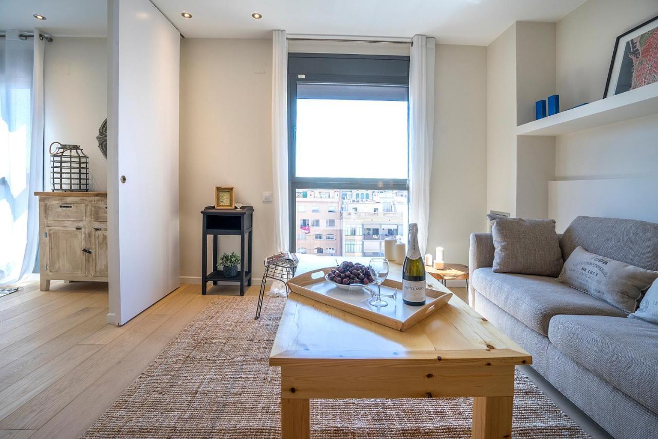Friendly Rentals Gran Via Barcelona Bagian luar foto