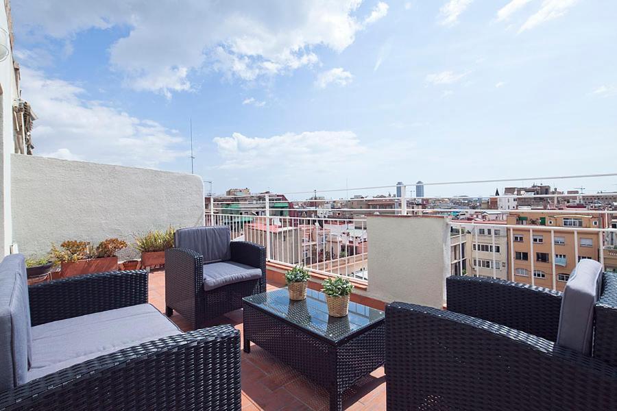 Friendly Rentals Gran Via Barcelona Bagian luar foto